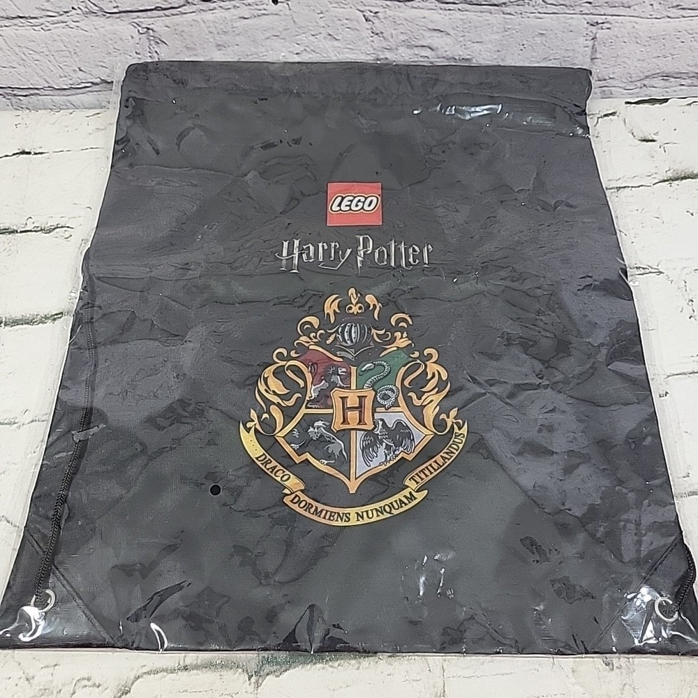 Lego‎ Harry Potter Drawstring Bag 16.5" Black Hogwarts Crest New NIP
